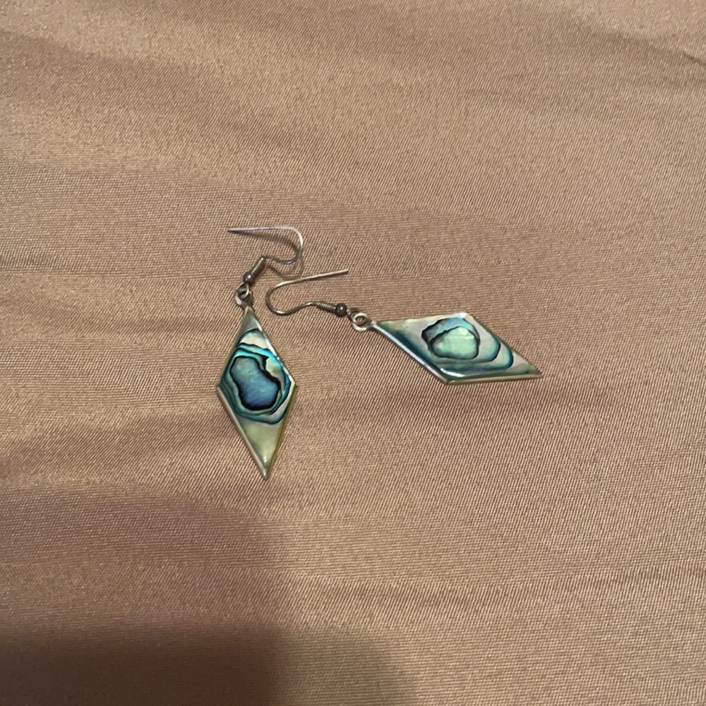 Abalone earrings - Picture 2 of 2